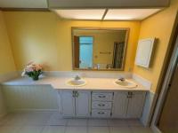 1989 PALM Manufactured Home