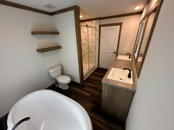 2025 Clayton 52NXI28603A Mobile Home