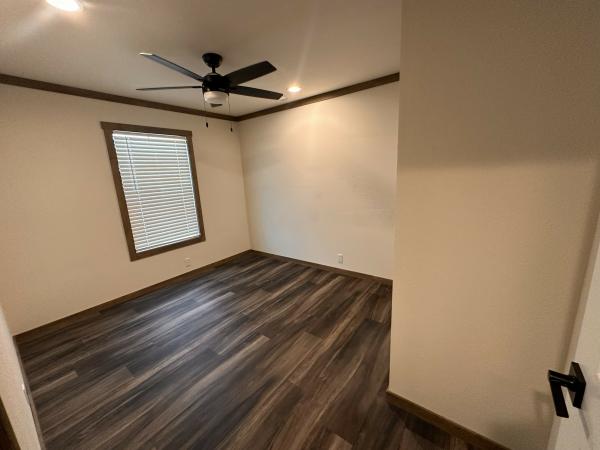 2025 Clayton 52NXI28603A Mobile Home
