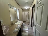 2016 VELOCITY 240VE32483V Mobile Home