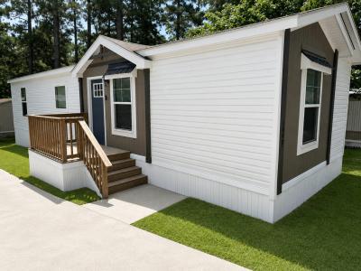 Mobile Home at 1508 Windwood Huntsville, TX 77340