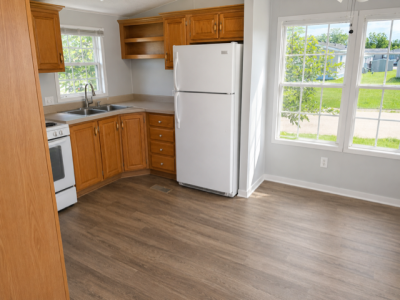 Photo 3 of 6 of home located at 1903 Eagle Court Potterville, MI 48876