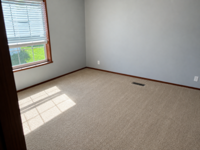 Photo 5 of 8 of home located at 2605 Lexington Court Potterville, MI 48876