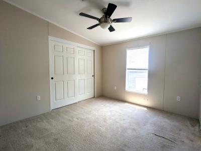 Photo 5 of 12 of home located at 264 Taho Circle Lot 48 Valrico, FL 33594