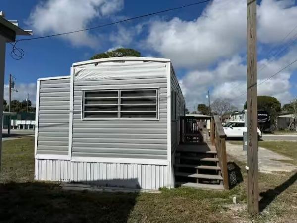1982 Vaga  Home