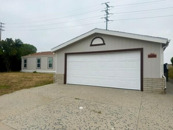1994 FLEETWOOD  Mobile Home For Sale
