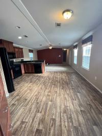 2014 Oak Creek 5801 Mobile Home