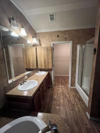 2014 Oak Creek 5801 Mobile Home
