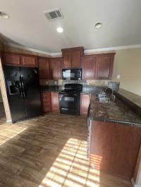 2014 Oak Creek 5801 Mobile Home