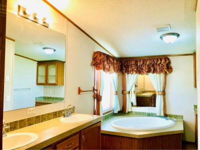 Photo 4 of 15 of home located at 6620 Washington Blvd 39 Elkridge Mobile Home Park, MD 21075