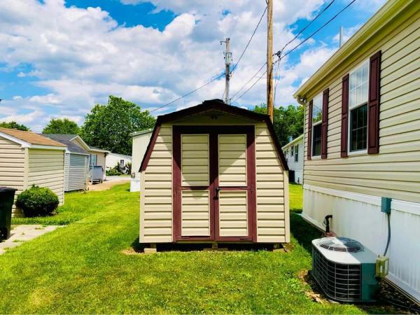 2004 Fleetwood Mobile Home
