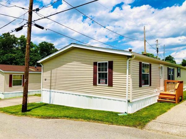 2004 Fleetwood Mobile Home