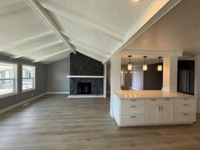 Photo 2 of 12 of home located at 19009 S Laurel Park Dr #179 Rancho Dominguez, CA 90220