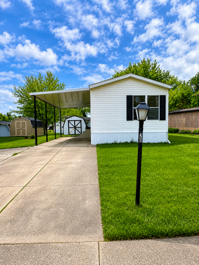 Mobile Home at 28 Thomas Blvd NW Massillon, OH 44646