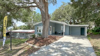 Mobile Home at 532 Spruce Dr Lady Lake, FL 32159