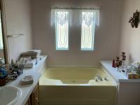 1992 Schult Plumwood Manufactured Home