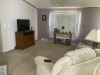1992 Schult Plumwood Manufactured Home