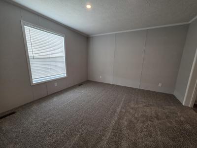 Photo 5 of 9 of home located at 815 Theresa Drive Flint, MI 48506