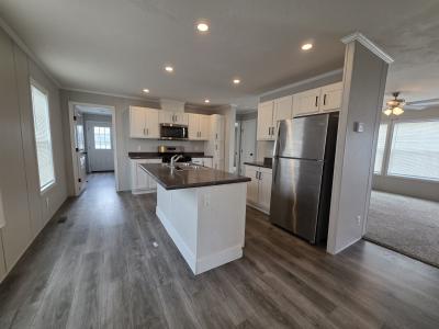Photo 4 of 9 of home located at 824 Theresa Drive Flint, MI 48506