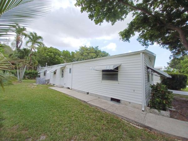 1978 CRST V3136A/B Mobile Home