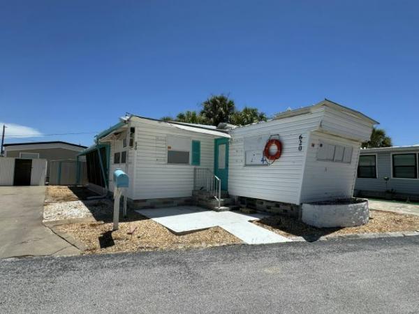 1961 NEWM Mobile Home For Sale