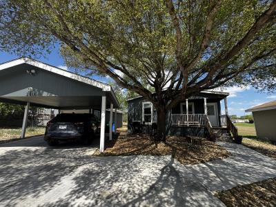 Photo 2 of 11 of home located at 7601 Daffan Lane #310 Austin, TX 78724