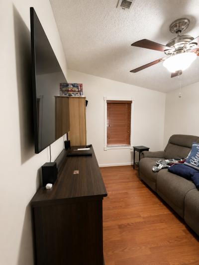 Photo 4 of 24 of home located at 5347 Hackamore Road Apopka, FL 32712