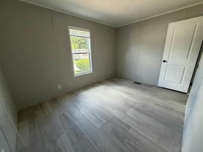 Photo 3 of 9 of home located at 2525 County Line Rd., #258 Des Moines, IA 50321