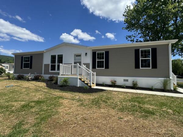 2026 Skyline - Leola Berwick Mobile Home