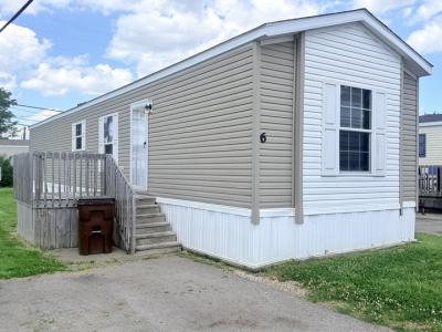 Photo 3 of 13 of home located at 10694  East St Rt 762, #6 #6M Lockbourne, OH 43137