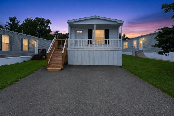 2026 Redman Homes 180 NWS-L-25208  Home