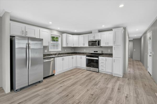 2026 Redman Homes 180 NWS-L-25208  Home
