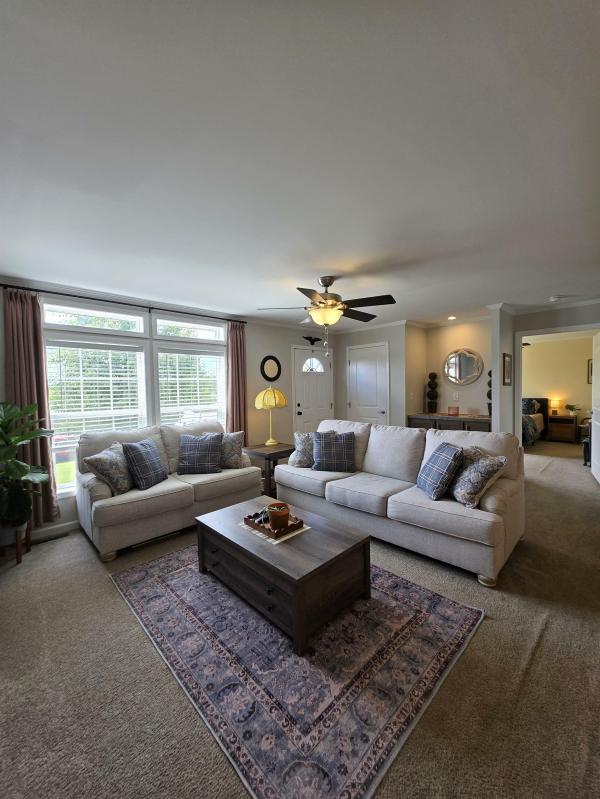 2021 Redman 183 NWDSA25612  Home