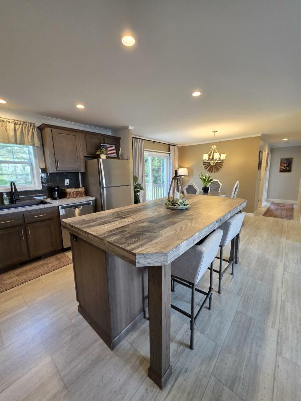 2021 Redman 183 NWDSA25612  Home