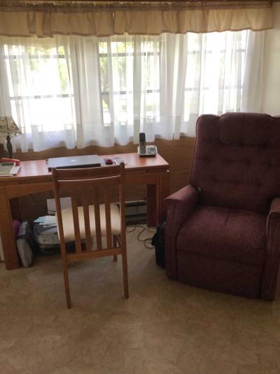 Photo 5 of 9 of home located at 37315 Silver Lake Dr Avon Park, FL 33825