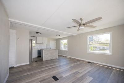 Photo 3 of 16 of home located at 138 Pioneer Ln Valrico, FL 33594