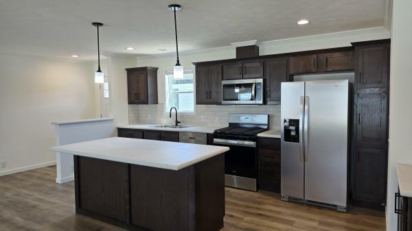 2026 SKYLINE 80D611  Home