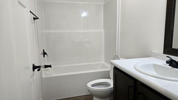 2026 SKYLINE 80D611  Home