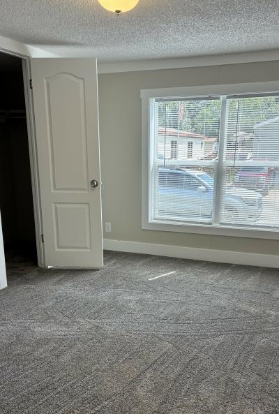 Photo 4 of 5 of home located at 3581 Windsor Woods Drive Wayland, MI 49348