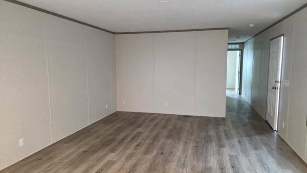 2026 96CCS16763BH26S  Home