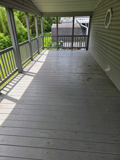 Photo 2 of 7 of home located at 25107 Frontier Circle Flat Rock, MI 48134