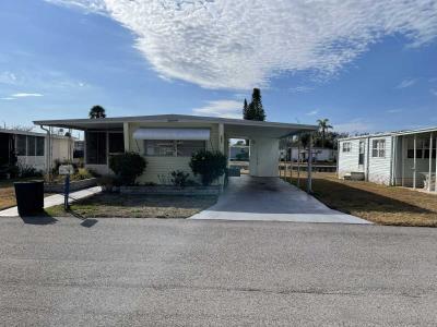 Mobile Home at 5801 Eastlake Drive Lot 88 New Port Richey, FL 34653