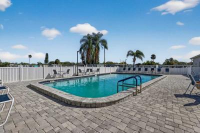 Photo 3 of 5 of home located at 5801 Eastlake Drive New Port Richey, FL 34653