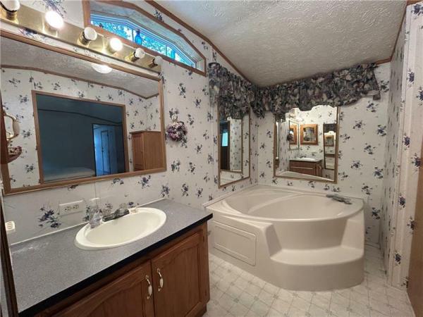 1999 Dutch Housing Mobile Home