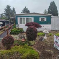 1971 FRONT Manufactured Home