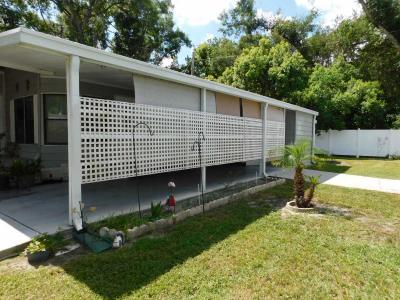 Photo 4 of 41 of home located at 38220 Overbrook Blvd. Zephyrhills, FL 33541