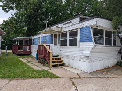 Mobile Home at 1000 S. 108th Street Lot#A-39 West Aliss, WI 53214