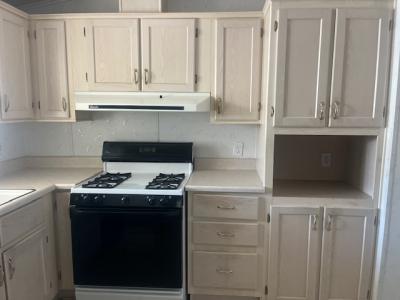 Photo 2 of 17 of home located at 2121 S Pantano Rd Unit 60 Tucson, AZ 85710