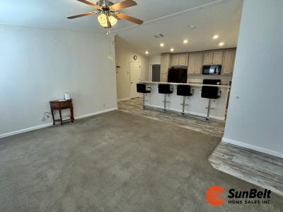Photo 5 of 23 of home located at 13148 Lime Avenue Grand Island, FL 32735