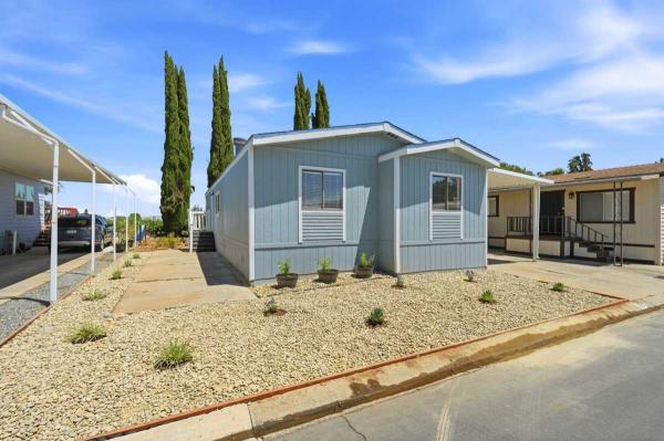 1990 HM SYSTEMS Mobile Home For Sale
